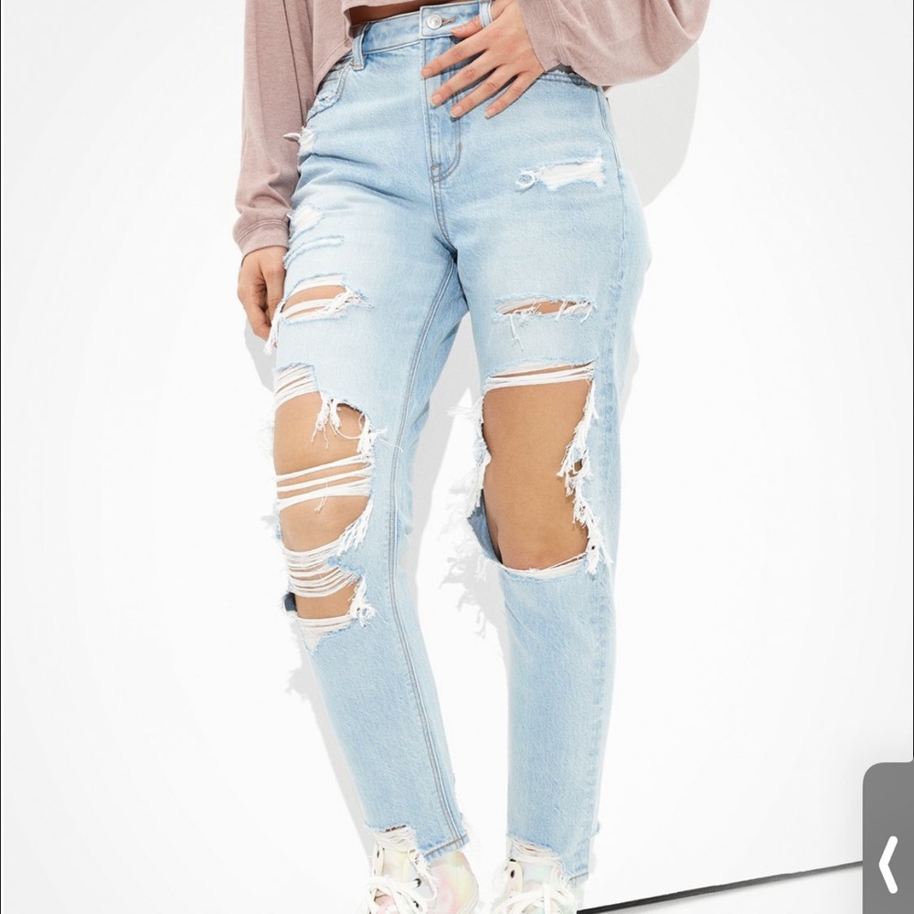 American Eagle mom jeans with comfort stretch WB